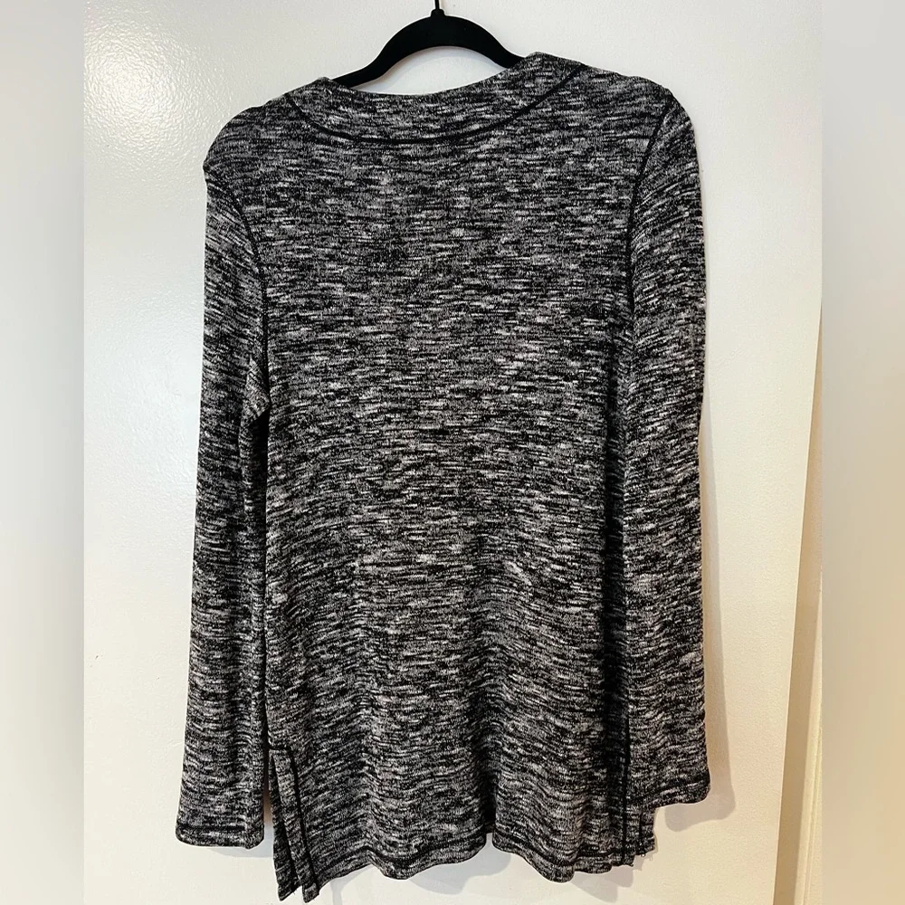 NWT MAX STUDIO LONG SLEEVE TUNIC - Picture 3 of 6